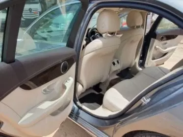 Mercedes-Benz C200