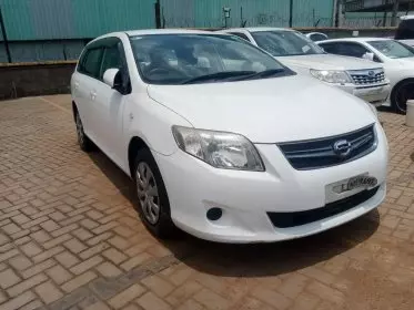 Toyota Fielder 