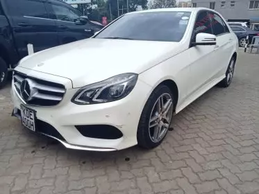Mercedes-Benz E250