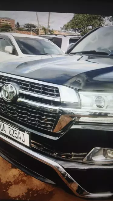 Toyota Land Cruiser V8