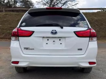 Toyota Fielder hybrid