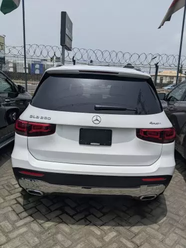 Mercedes-Benz GLB 250