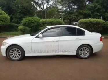 BMW 320i
