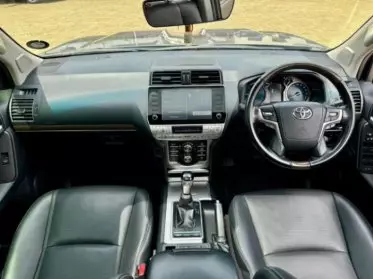 Toyota Land Cruiser Prado VX.L