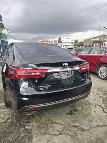 Toyota Avalon