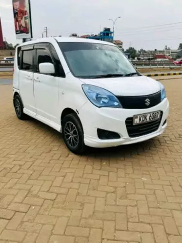 SUZUKI Solio