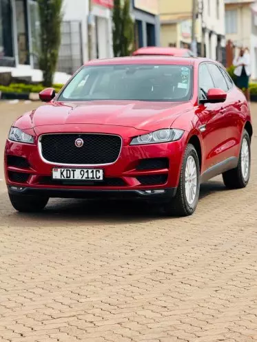 Jaguar F-Pace