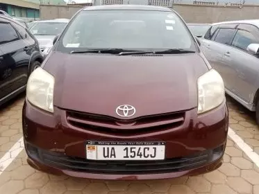 Toyota Passo Sette