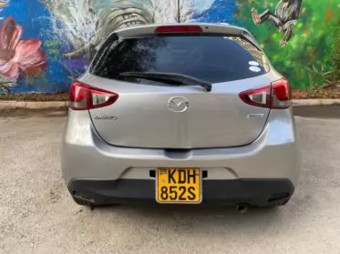 Mazda Demio 