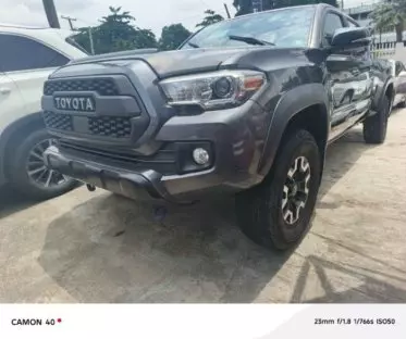 Toyota Tacoma