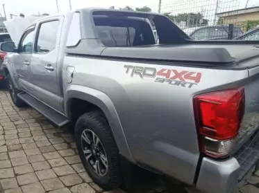 Toyota Tacoma