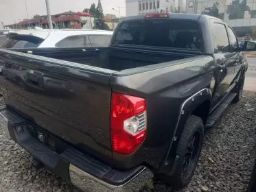 Toyota Tundra