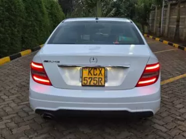 Mercedes-Benz C 180