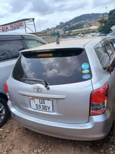 Toyota Fielder 