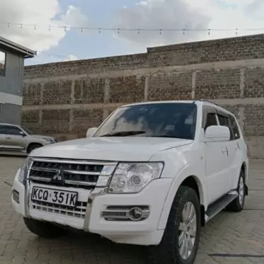 Mitsubishi Pajero Exceed
