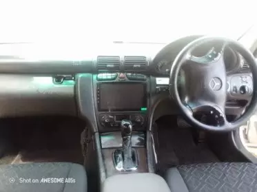 Mercedes-Benz C 230