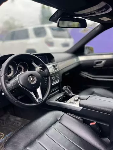 Mercedes-Benz E 200