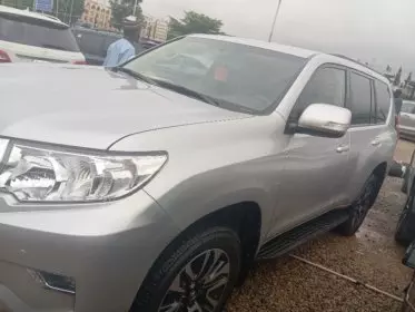 Toyota Landcruiser 300 GXR