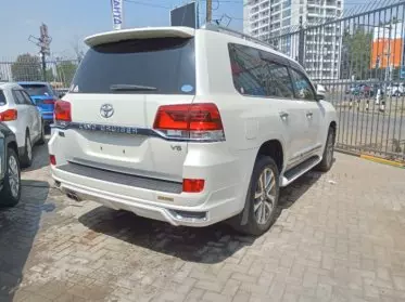 Toyota Landcruiser ZX