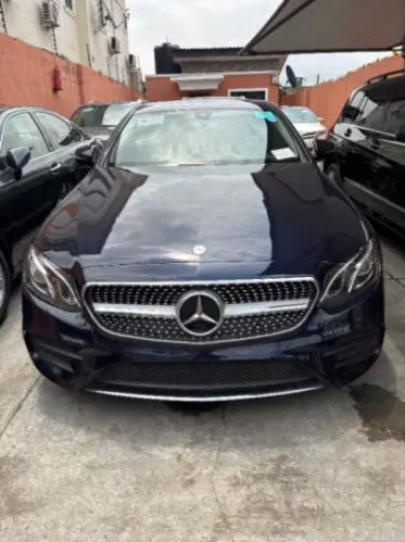 Mercedes-Benz E 300