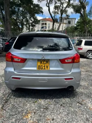 Mitsubishi RVR