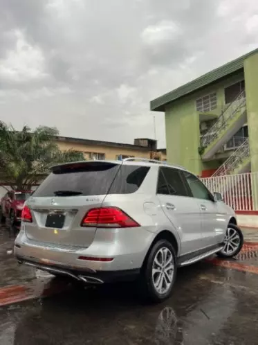Mercedes-Benz GLE 350