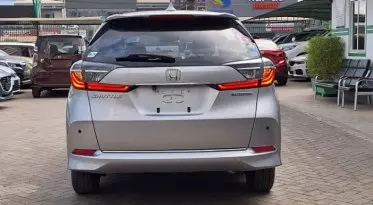 Honda Fit shuttle hybrid