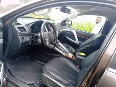 Mitsubishi Pajero Sport GLS Petrol