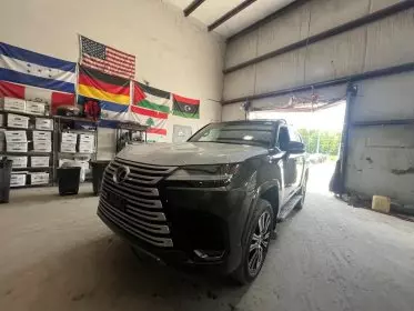Lexus LX 600