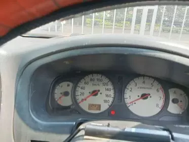 Nissan NP 300