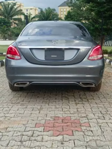 Mercedes-Benz C 300
