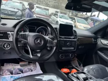 Mercedes-Benz GLE 350
