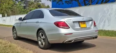 Mercedes-Benz E 250