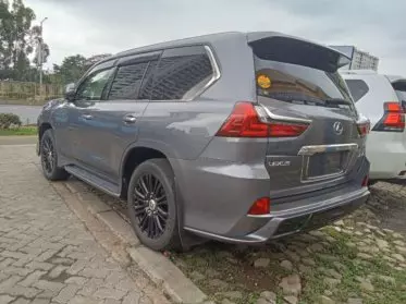 Lexus LX 570