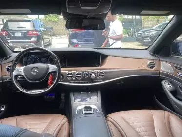 Mercedes-Benz S 550