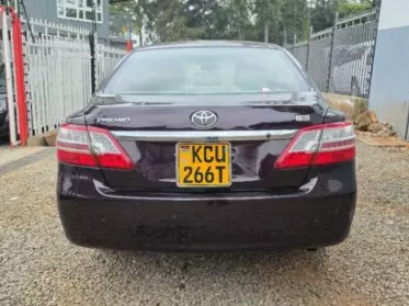 Toyota Premio