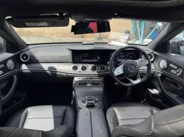 Mercedes-Benz E250