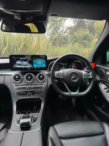 Mercedes-Benz C200