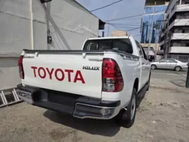 Toyota Hilux 