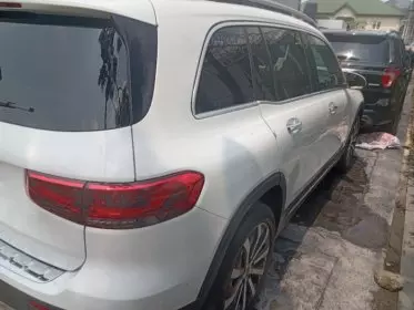 Mercedes-Benz GLB 250