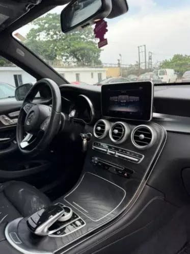 Mercedes-Benz GLC 300