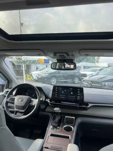 Toyota Sienna