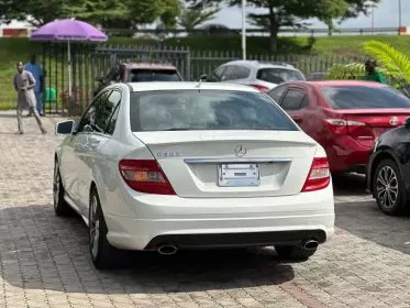 Mercedes-Benz C 300