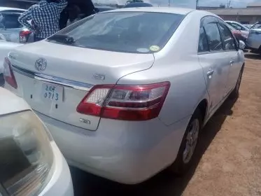 Toyota Premio