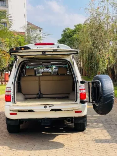 Toyota Landcruiser 300