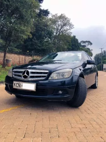 Mercedes-Benz C200