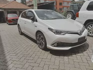 Toyota Auris Hybrid