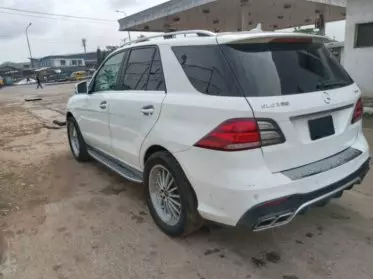 Mercedes-Benz GLE 350