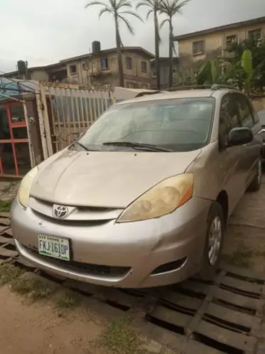 Toyota Sienna