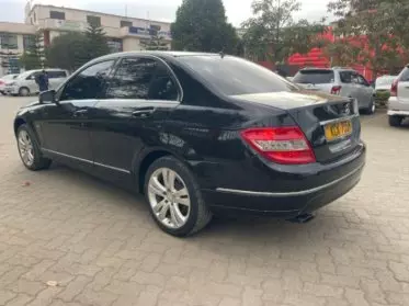 Mercedes-Benz C200